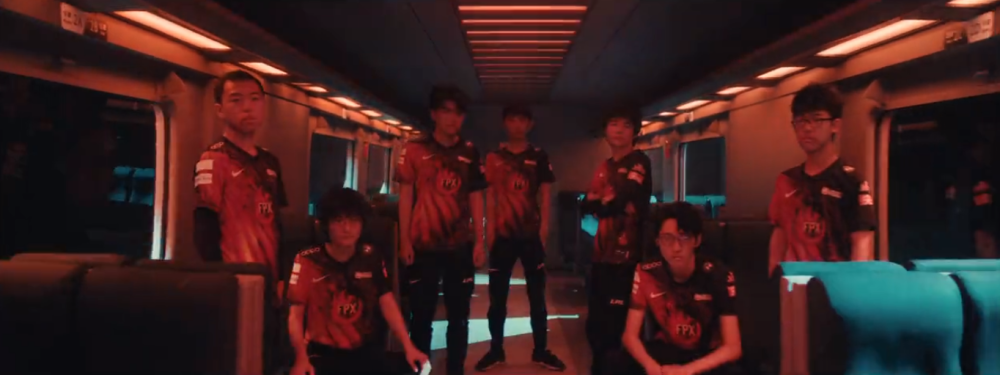 泥潭中占据 泥潭中占据