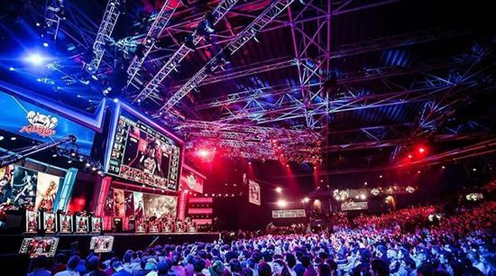 员或曾经的 员或曾经的