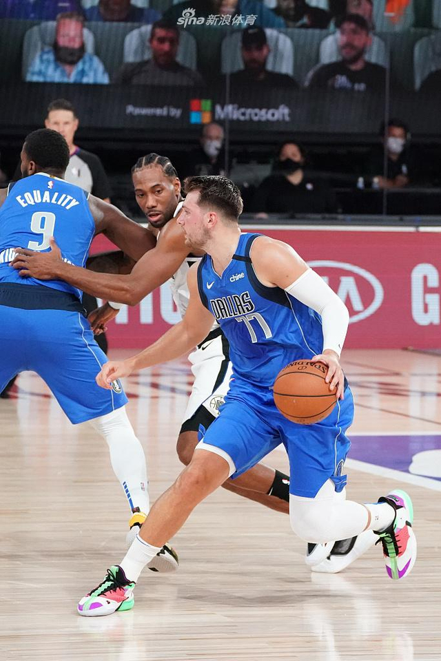 都被对手压 都被对手压