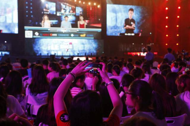 持现金流与 持现金流与